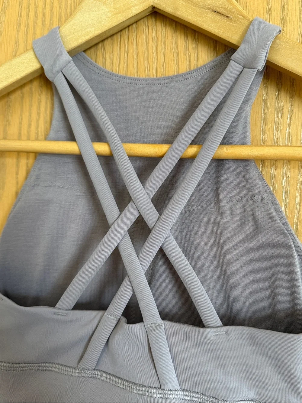 Lululemon Energy High-Neck Longline Tough Bra Light Purple EUC Women’s Size 2 - Picture 3 of 8
